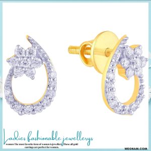18kt (916) gold, 0.18 carats diamond stud moon earrings for girls