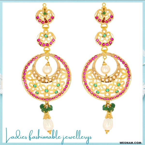 Senco Gold & Diamonds Floral Gleam Gold wedding Earrings.